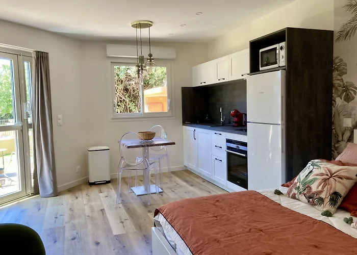 מלון Du Pont De L'oso 3*