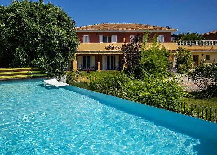 Du Pont De L'oso 3* לצ'י