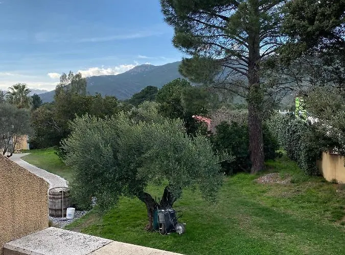 מלון Du Pont De L'oso לצ'י