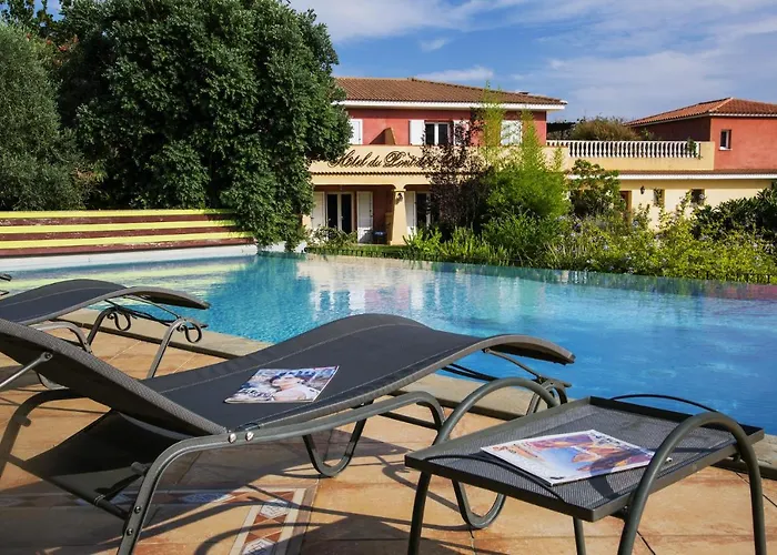 מלון Du Pont De L'oso 3*