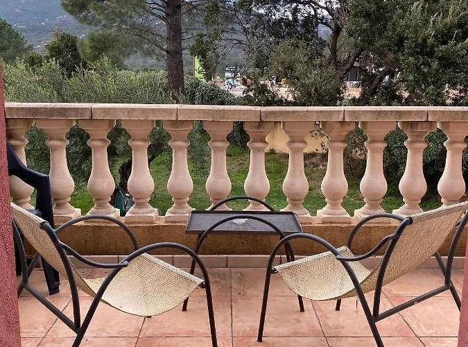 מלון Du Pont De L'oso 3*