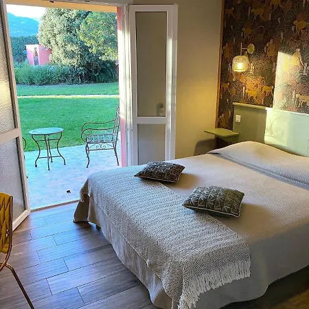 Du Pont De L'oso Hotel 3*