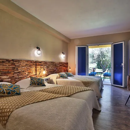 Du Pont De L'oso Hotel Lecci