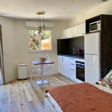 Ξενοδοχείο Du Pont De L'oso 3*