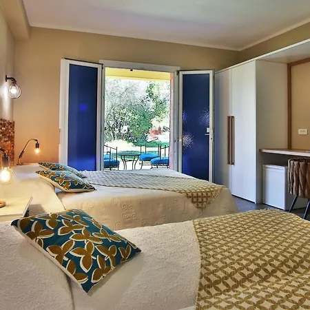 Du Pont De L'oso Lecci