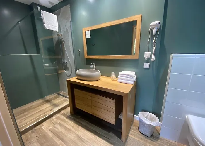 מלון Du Pont De L'oso לצ'י