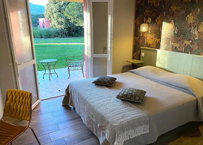 Du Pont De L'oso מלון 3*