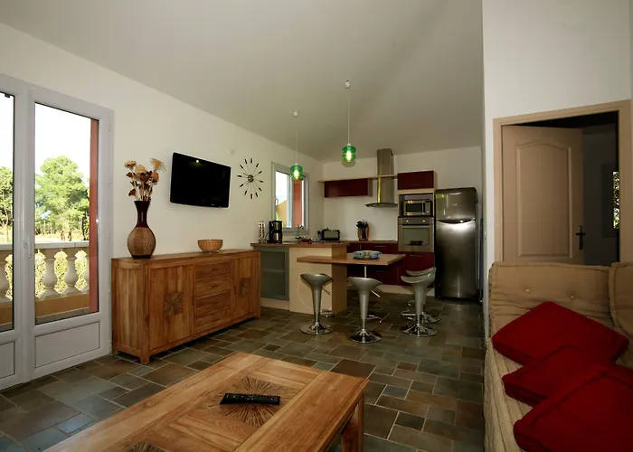 מלון Du Pont De L'oso 3*