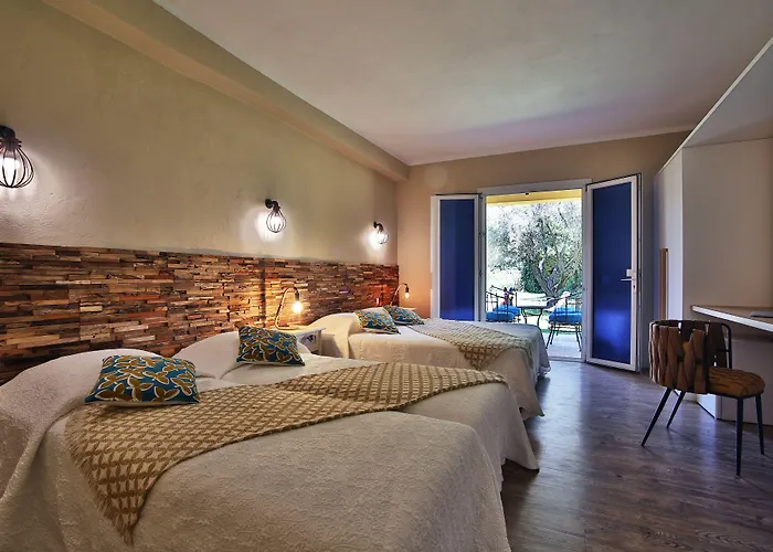 Du Pont De L'oso מלון לצ'י