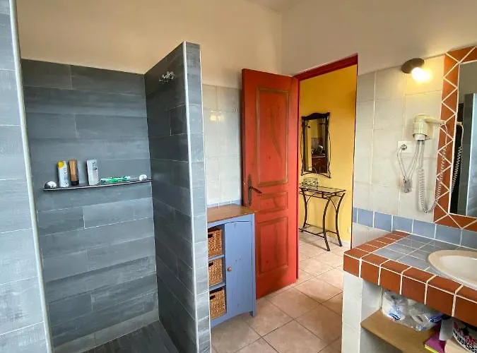 Du Pont De L'oso מלון 3*